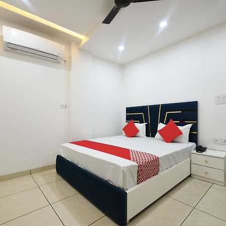 Hotel O Empire State Delhi  Luaran gambar