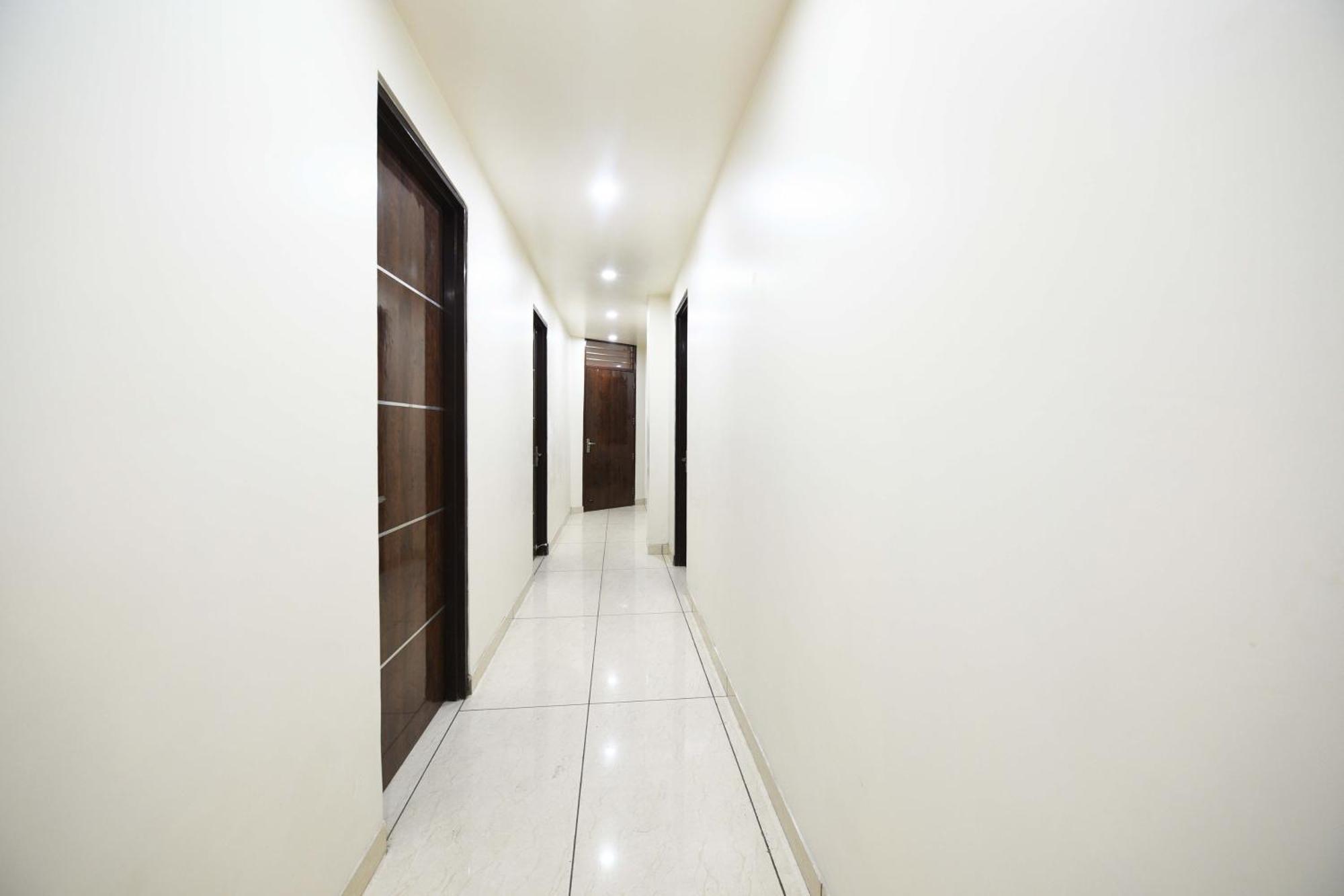 Hotel O Empire State Delhi  Luaran gambar